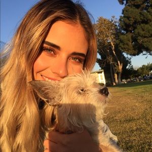 Meet your Posher, Christina